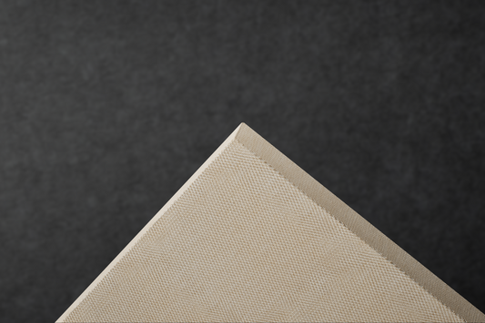 MUTE+® skin Decken-/Wandabsorber mit 90°-Ecken: Klare Kanten für zeitgemäße Raumgestaltung